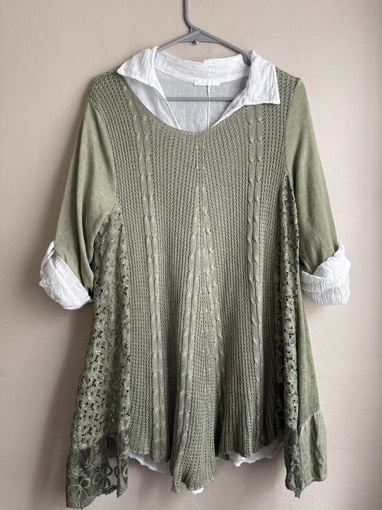 None Tops - Boho Italian Knit & Lace Tunic Top White & Sage Green Layered 2 piece OS